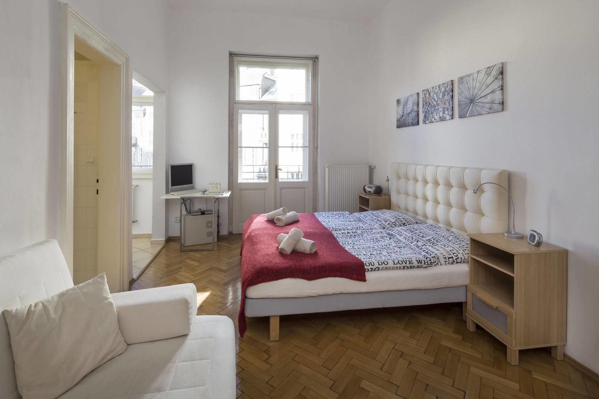 Old Town - Dusni Apartments Prague Exterior photo